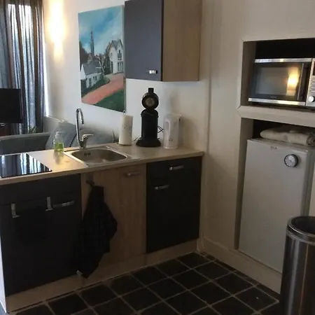 B&B In de Oude Smederij Zaltbommel Buitenkant foto