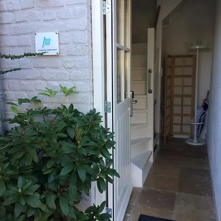 B&B In de Oude Smederij Zaltbommel Buitenkant foto