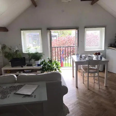 B&B In de Oude Smederij Zaltbommel Buitenkant foto