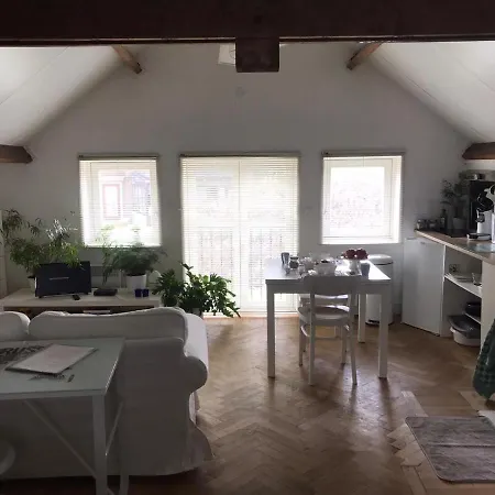 B&B In de Oude Smederij Zaltbommel Buitenkant foto